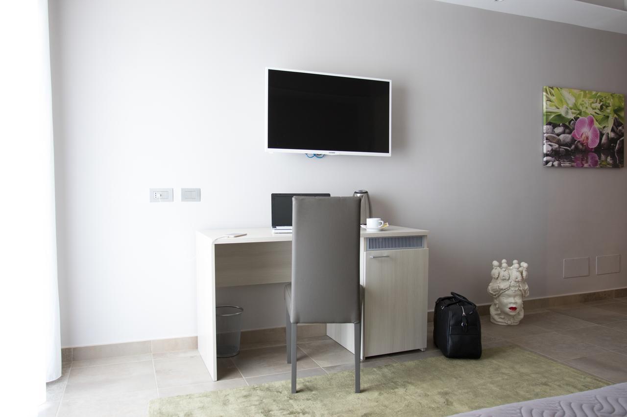 Alludo Aparthotel B&B Agrigento Esterno foto