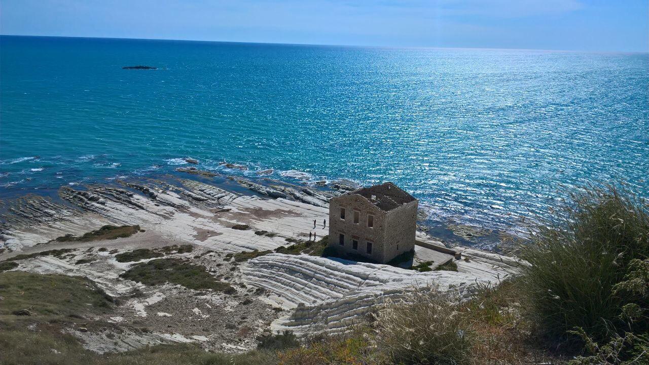 Alludo Aparthotel B&B Agrigento Esterno foto